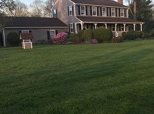 5 Connors Farm Dr, Smithfield, RI 02917