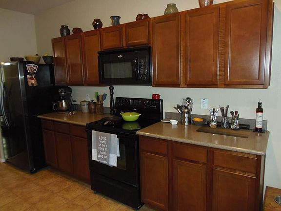 4th image of 801 Windflower Dr