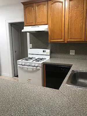 Rented by Johanna Gyuro, LREB | media 2