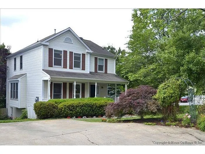 2302 Warren Ct photo 1