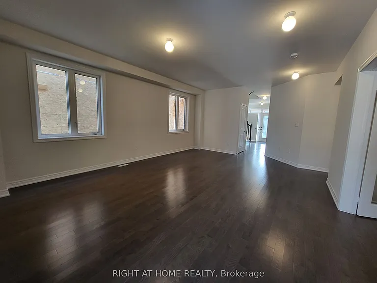 2117 Coppermine St — Photo 6