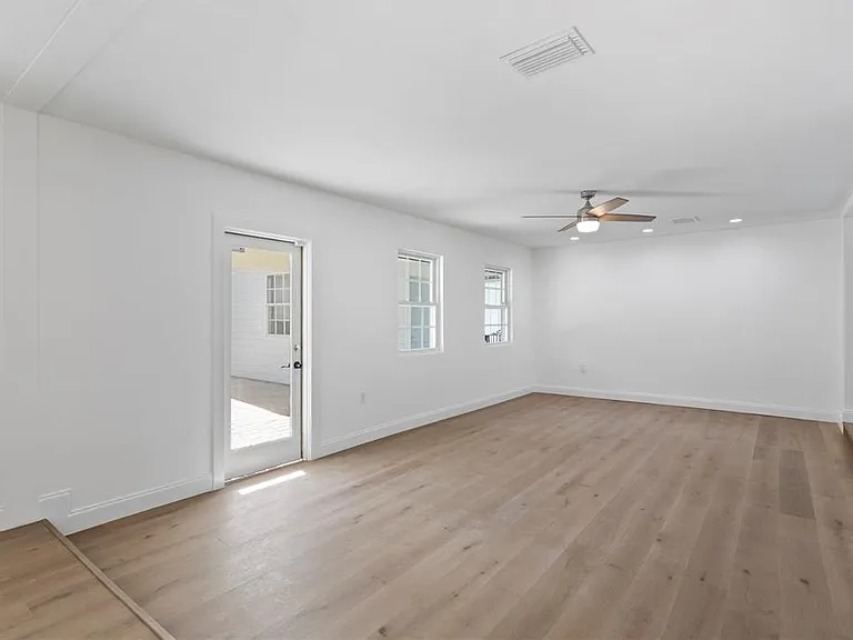 4704 W Brookwood Dr — Photo 16
