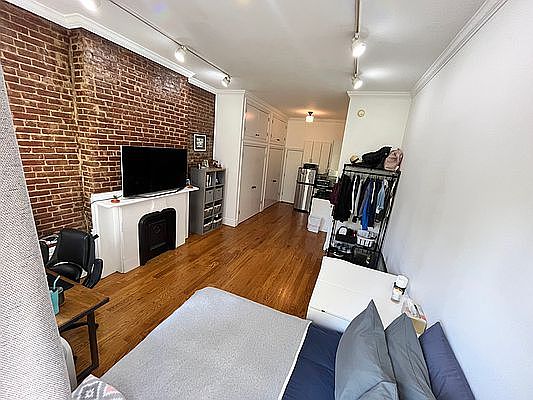 1st image of 212 E 70th St APT 4A