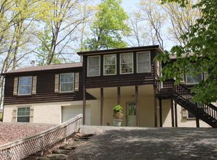 1030 Cheroquee Ter, Lake Ariel, PA 18436