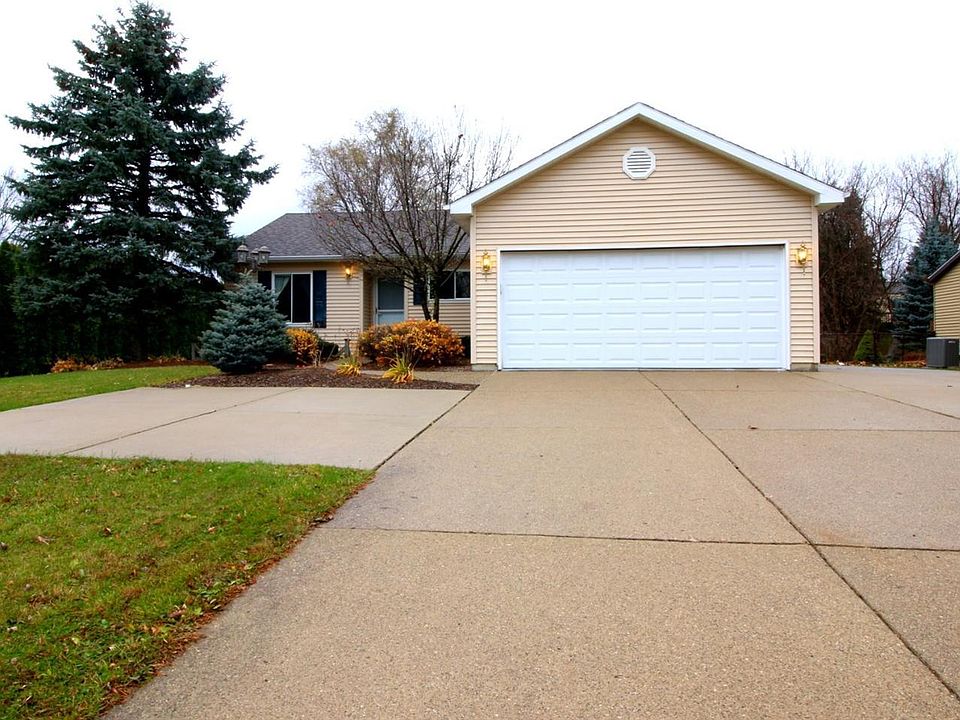 1st image of 5123 Moceri Ln