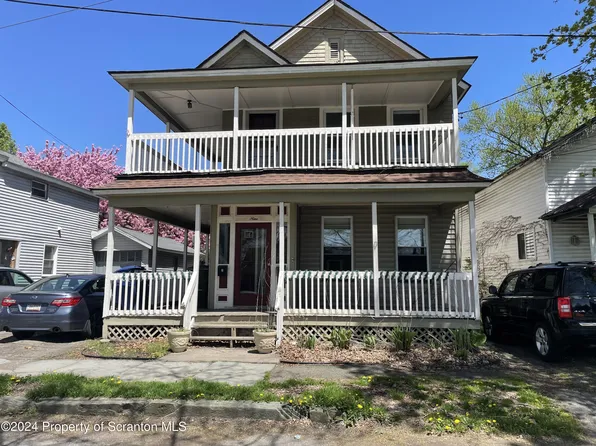 9 Garfield Ave, Carbondale, PA 18407