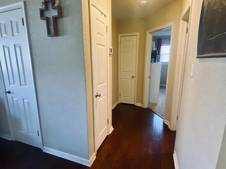 3033 Kenelm Dr — Photo 8