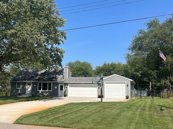 15370 David St