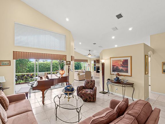 3rd image of 6952 Grenelefe Road
