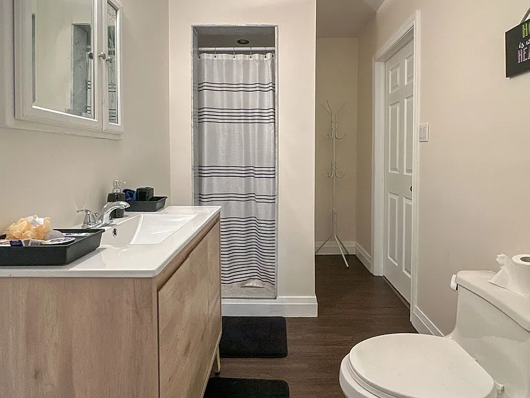 3974 Foxwood Ave #BASEMENT — Photo 11