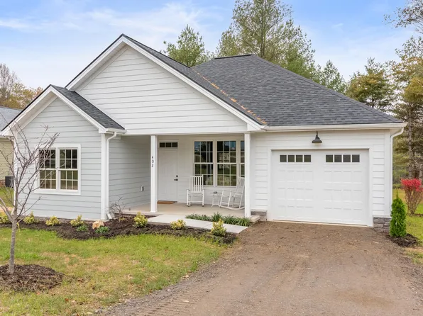 402 Parkview Rd NE, Floyd, VA 24091