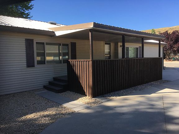 Front entrance and porch with beautiful foothill views