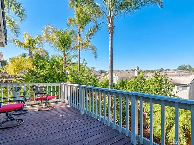 6330 Golden Gate Dr — Photo 11