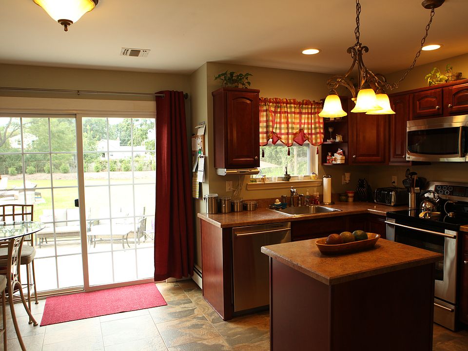 Eat in Kitchen