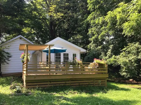 63 Main St, Bloomington, NY 12411