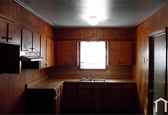 3rd image of 2615 Jones Mabry Rd