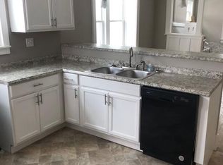 902 1/2 Columbia Ave, Akron, OH 44310