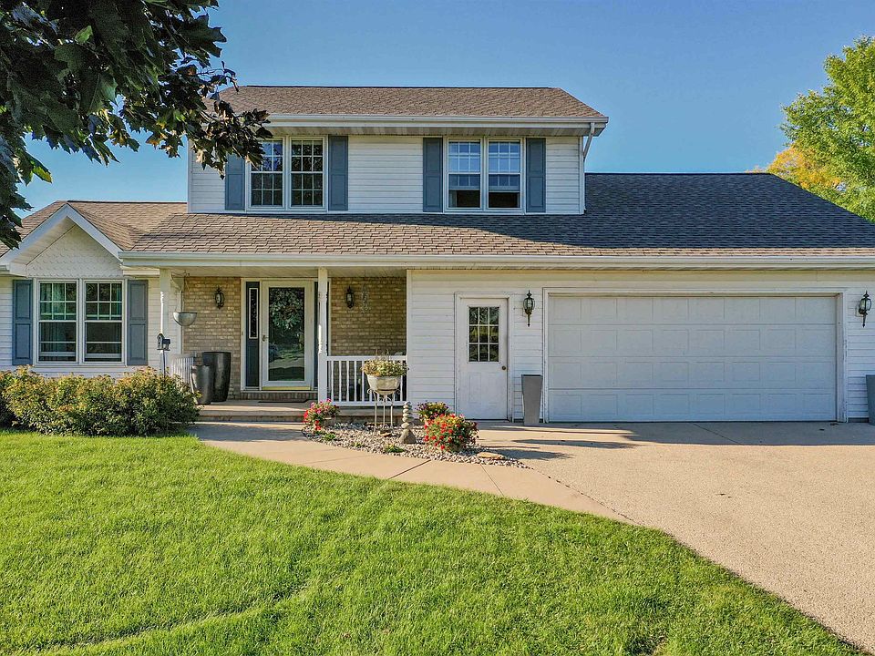 9510 Laura Ln, Winneconne, WI 54986 | Zillow