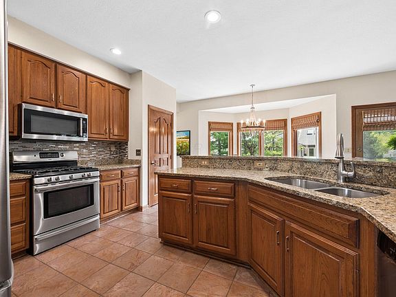4th image of 4154 Goldthread Ct