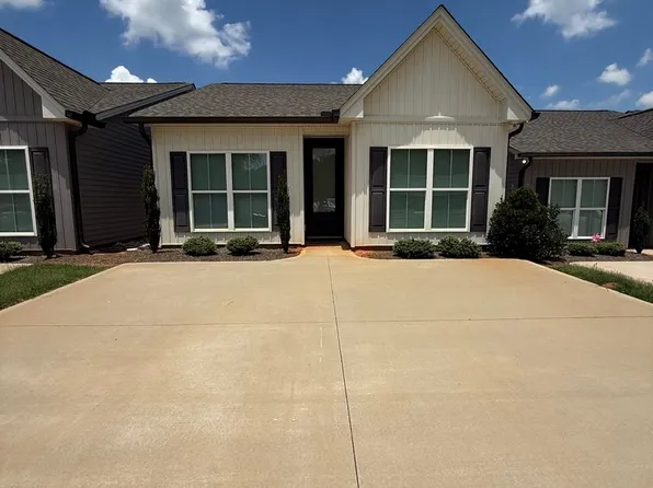 192 Mill St #A, Pelzer, SC 29669