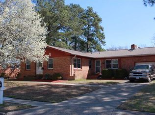 2829 E Point Dr, Chesapeake, VA 23321