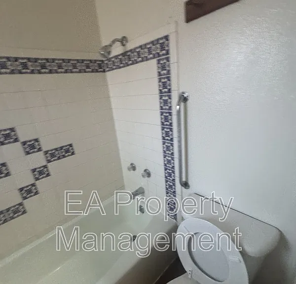 921 Nashville Ave SW #1 — Photo 22