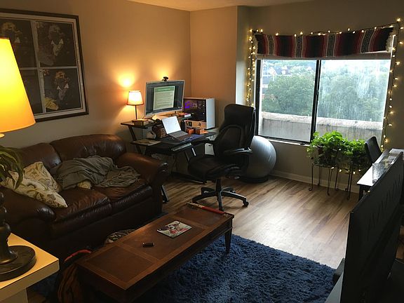 2nd image of 1600 Park Cir APT 1209