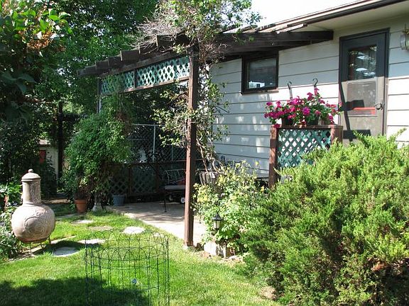 upper patio area