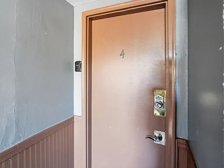 54-56 Hamlet Ave — Photo 17
