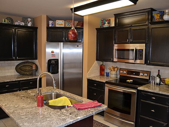3rd image of 17 Southridge Dr