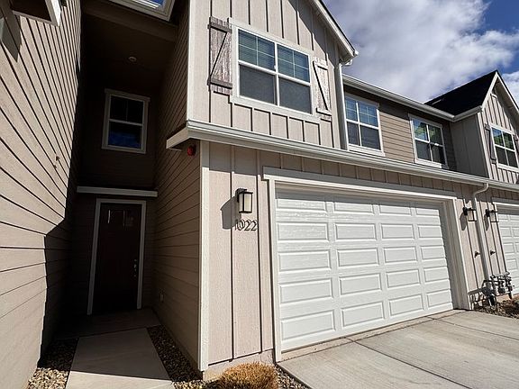 3rd image of 1022 Home Stretch Ln