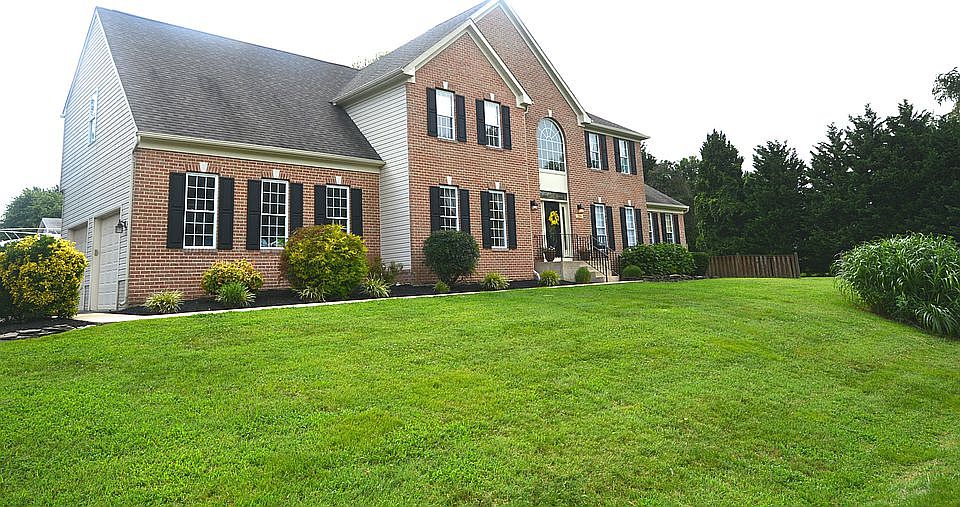 2nd image of 200 Nichols Manor Dr