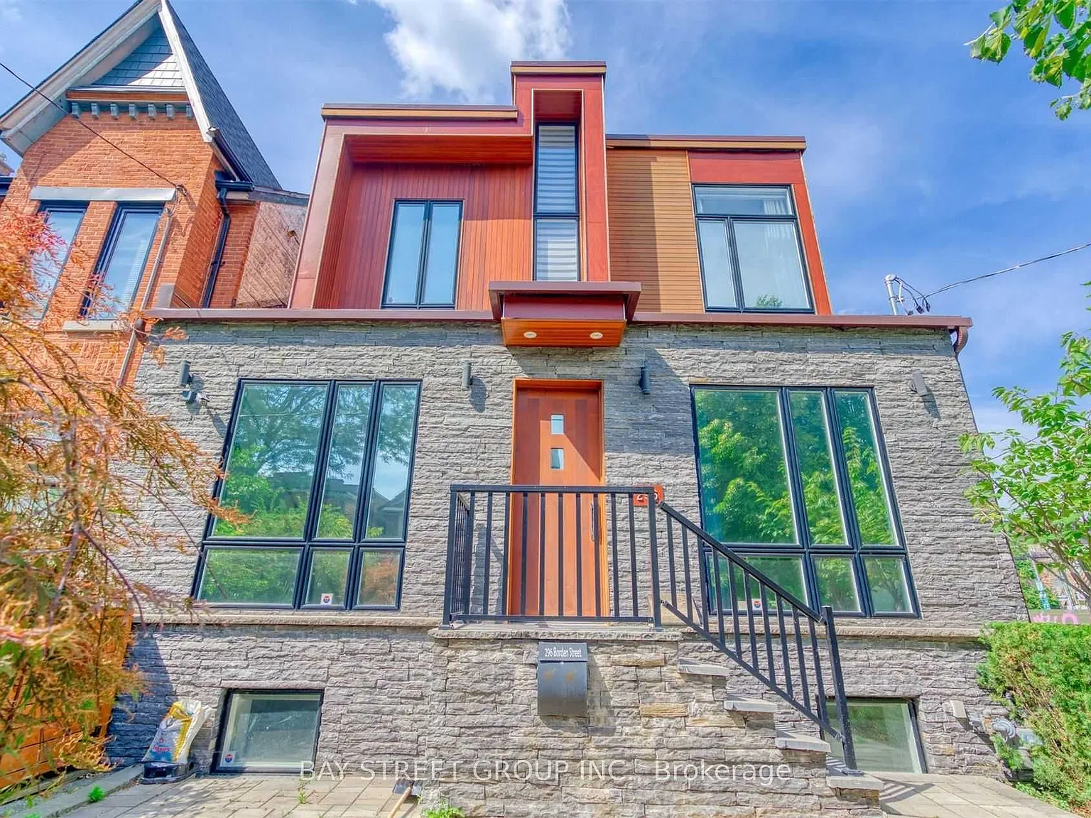 4 bed, $8,250 — Photo 1
