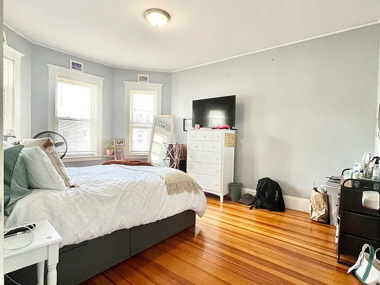 40 Saint Margaret St #3 — Photo 4