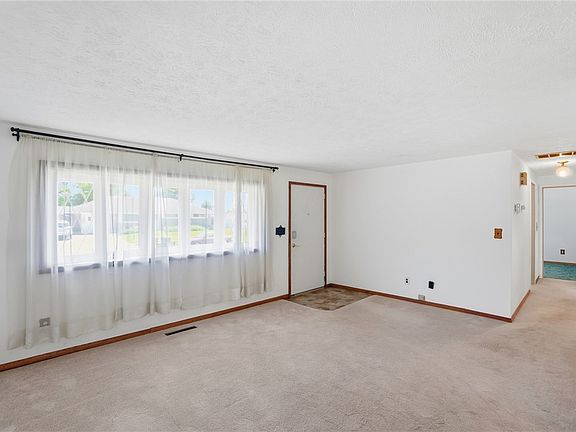 3rd image of 2221 Milesburn Dr