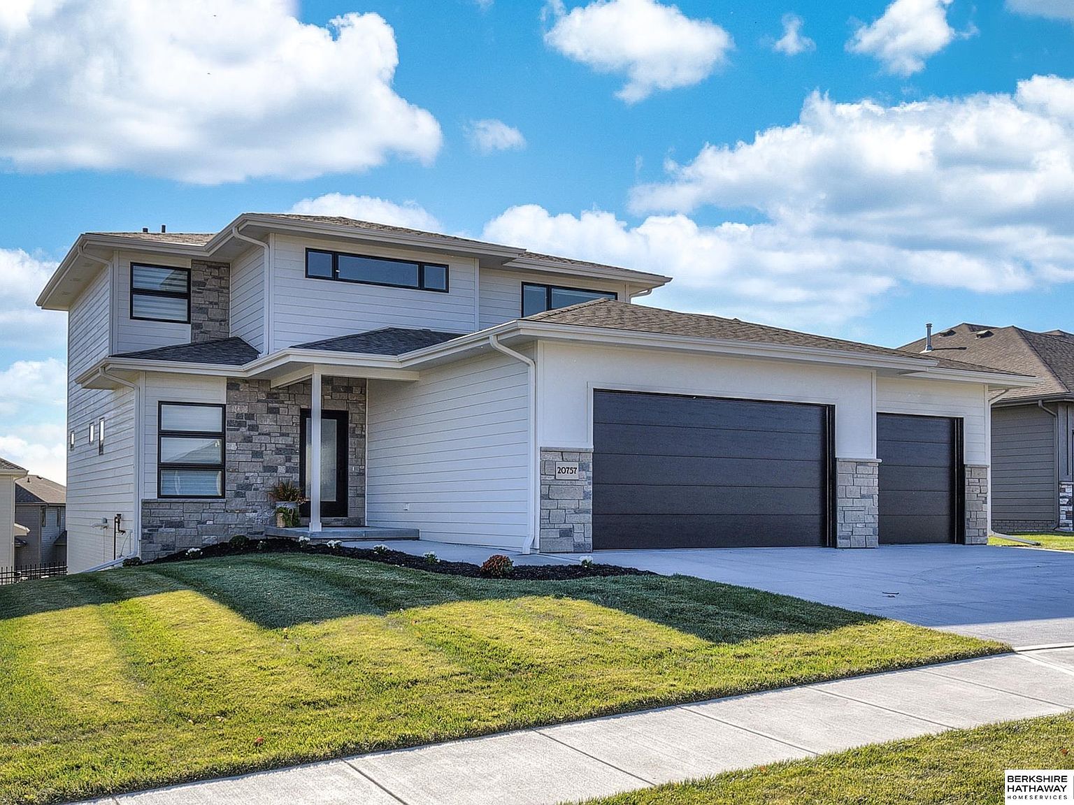 20757 Pine St, Elkhorn, NE 68022 Zillow
