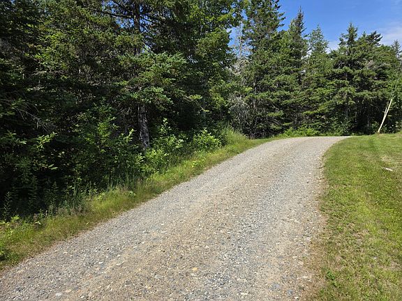 3rd image of 18 Leach Point Road