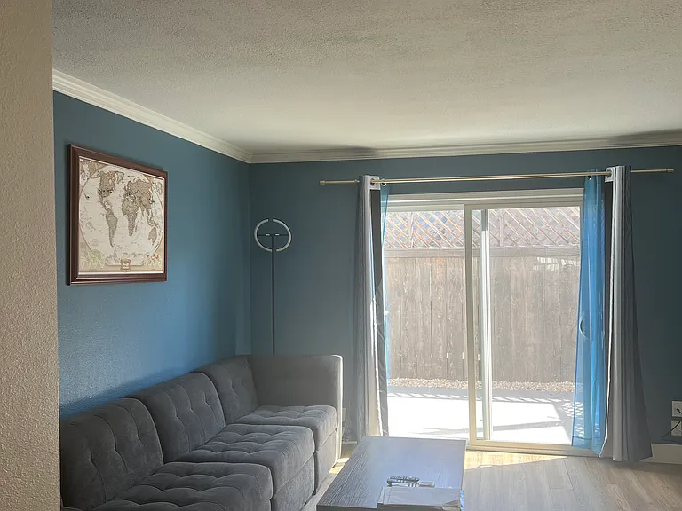 Kenwood Dr — Photo 11