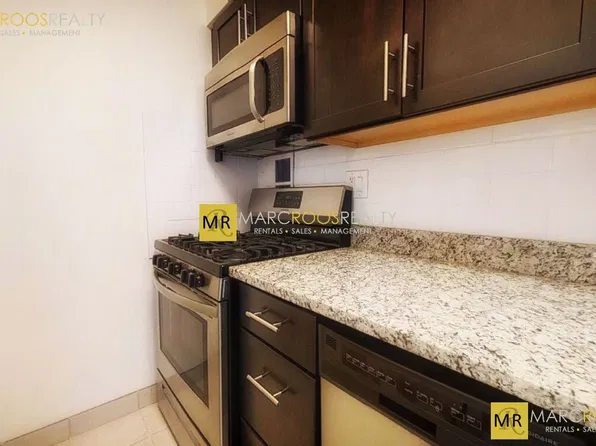 179 Freeman St, Brookline, MA 02446