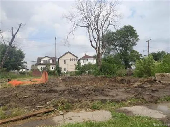 2782 Inglis St, Detroit, MI 48209