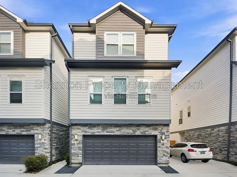 849 Fisher St #D — Photo 1