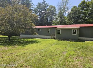 29 Hunting Club Rd, Hadley, NY 12835