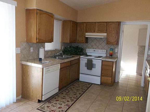 2nd image of 734 N 94th St