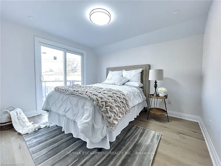22 Keith St — Photo 8