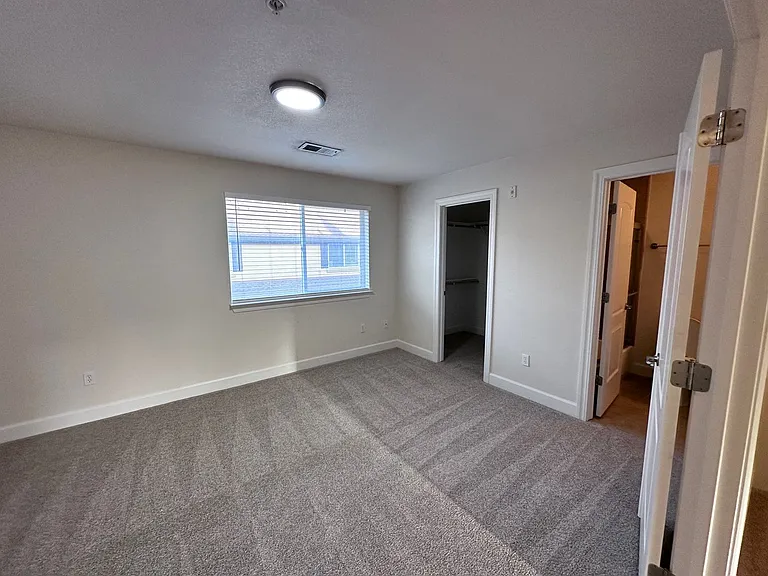 165 Lancaster Dr #2 — Photo 6