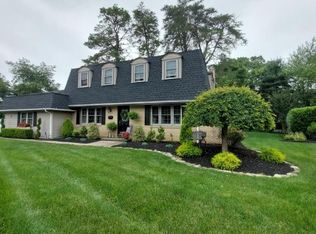 5 Aristone Dr, Berlin, NJ 08009