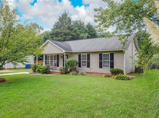 400 Willow Ct, Gibsonville, NC 27249