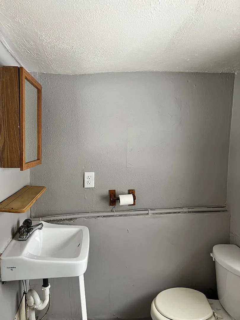 1617 Ferry — Photo 4