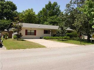 910 Bishop Dr, Altamonte Springs, FL 32701