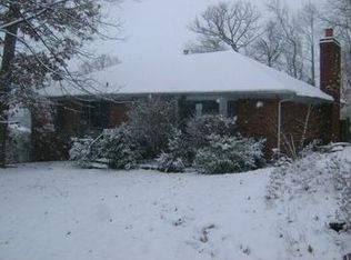 1202 Rudgate Cv, Louisville, KY 40214